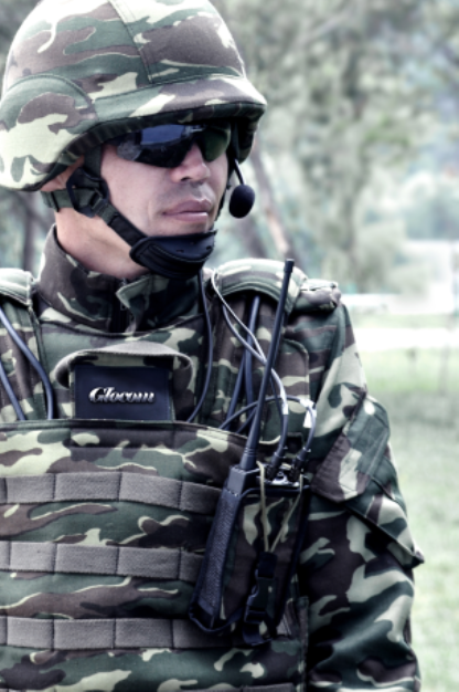 Glocom-equipped soldier